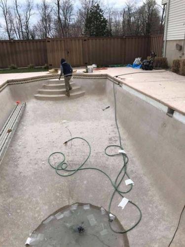 Opening and Closing Swimming Pool Service